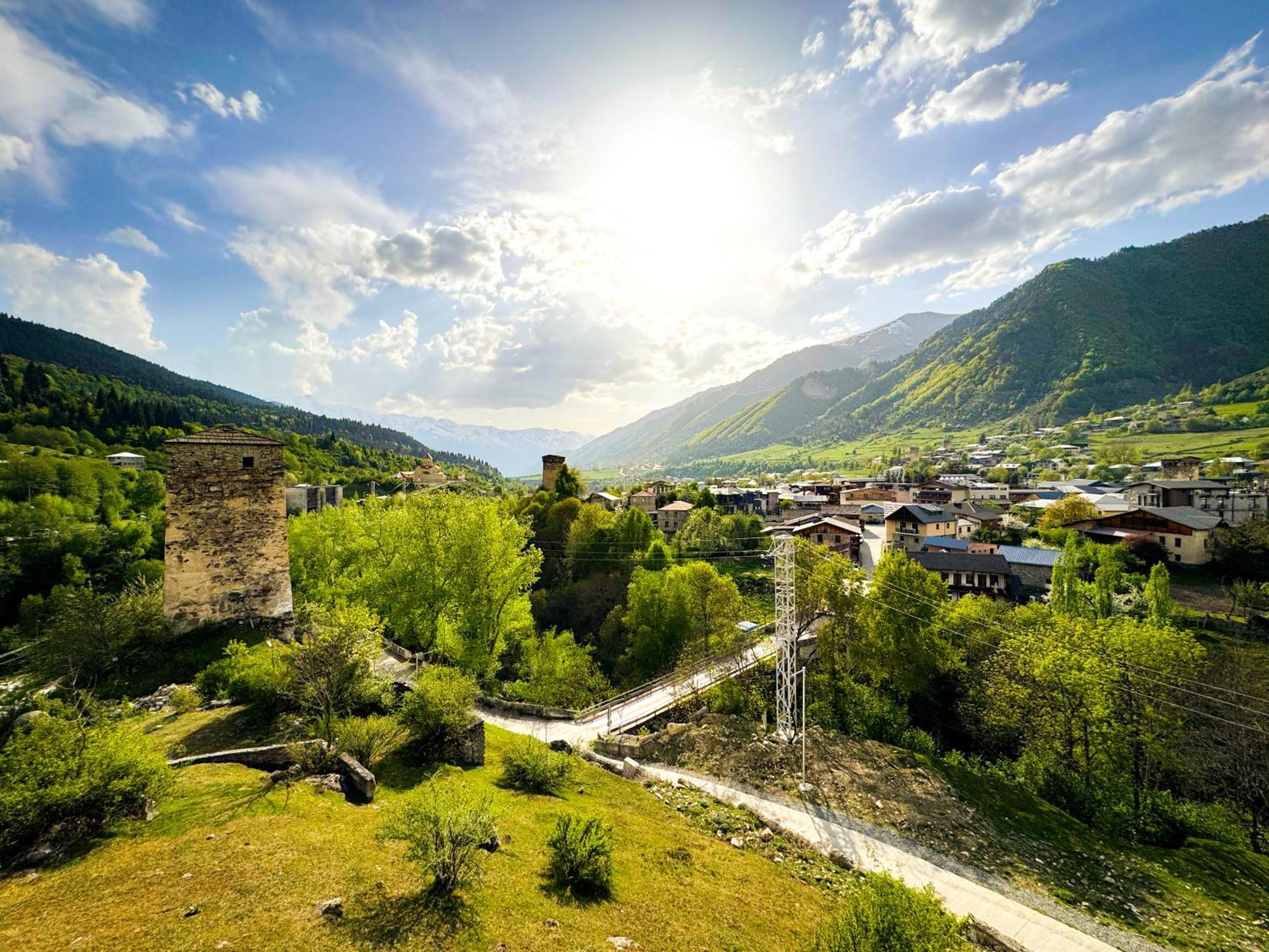 Hotel Mestiakhedi Exteriér fotografie