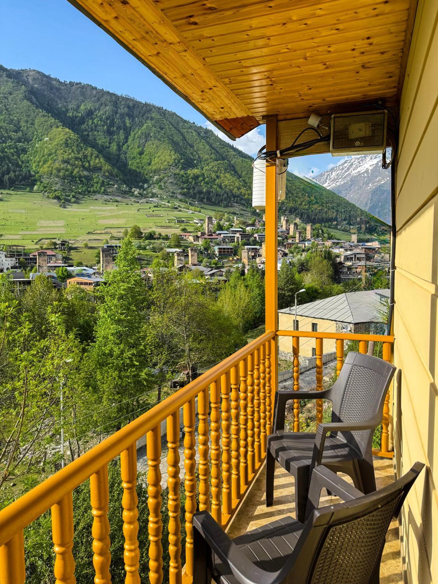 Mestiakhedi Exteriér fotografie