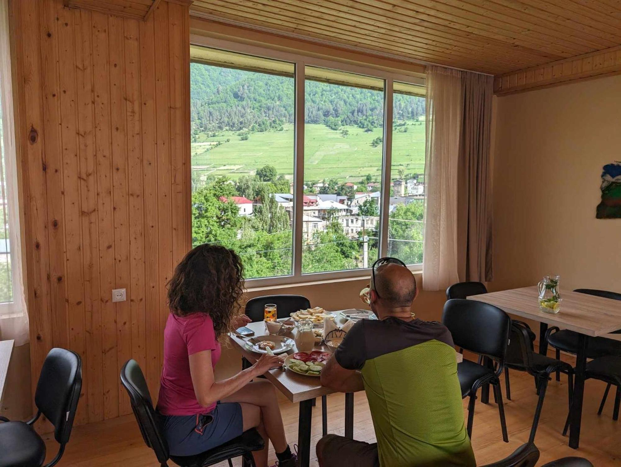 Mestiakhedi Exteriér fotografie