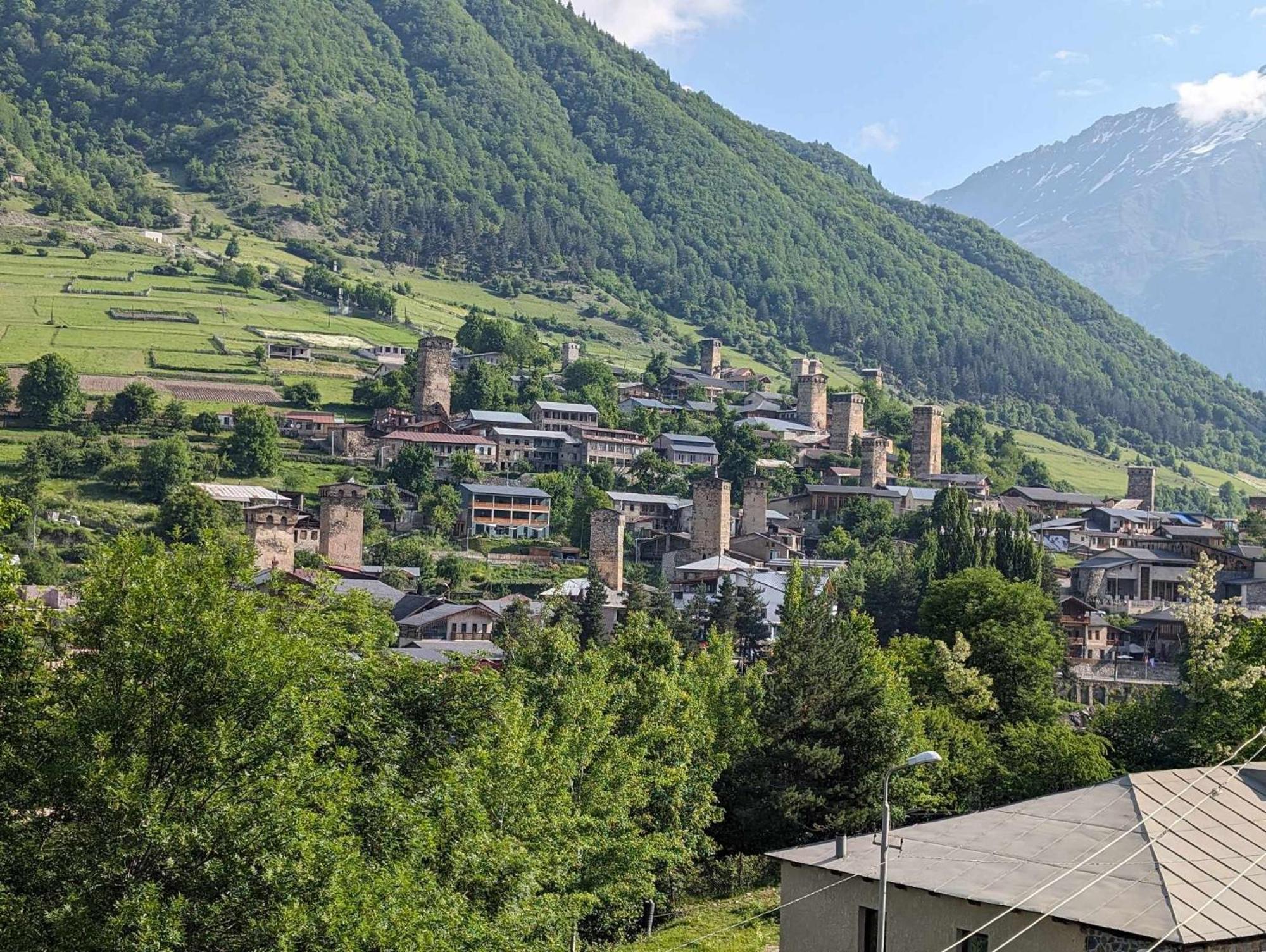 Hotel Mestiakhedi Exteriér fotografie