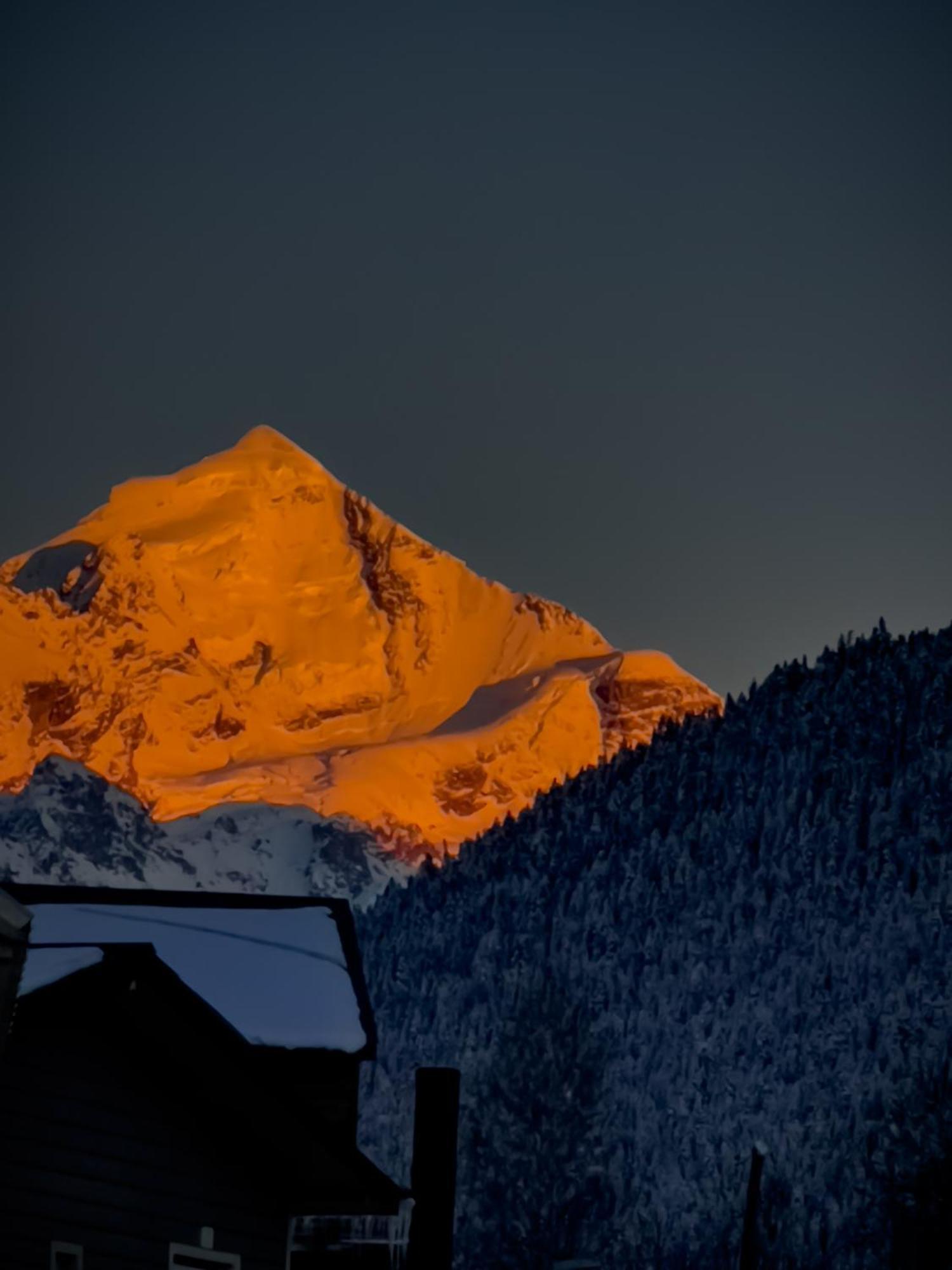 Mestiakhedi Exteriér fotografie
